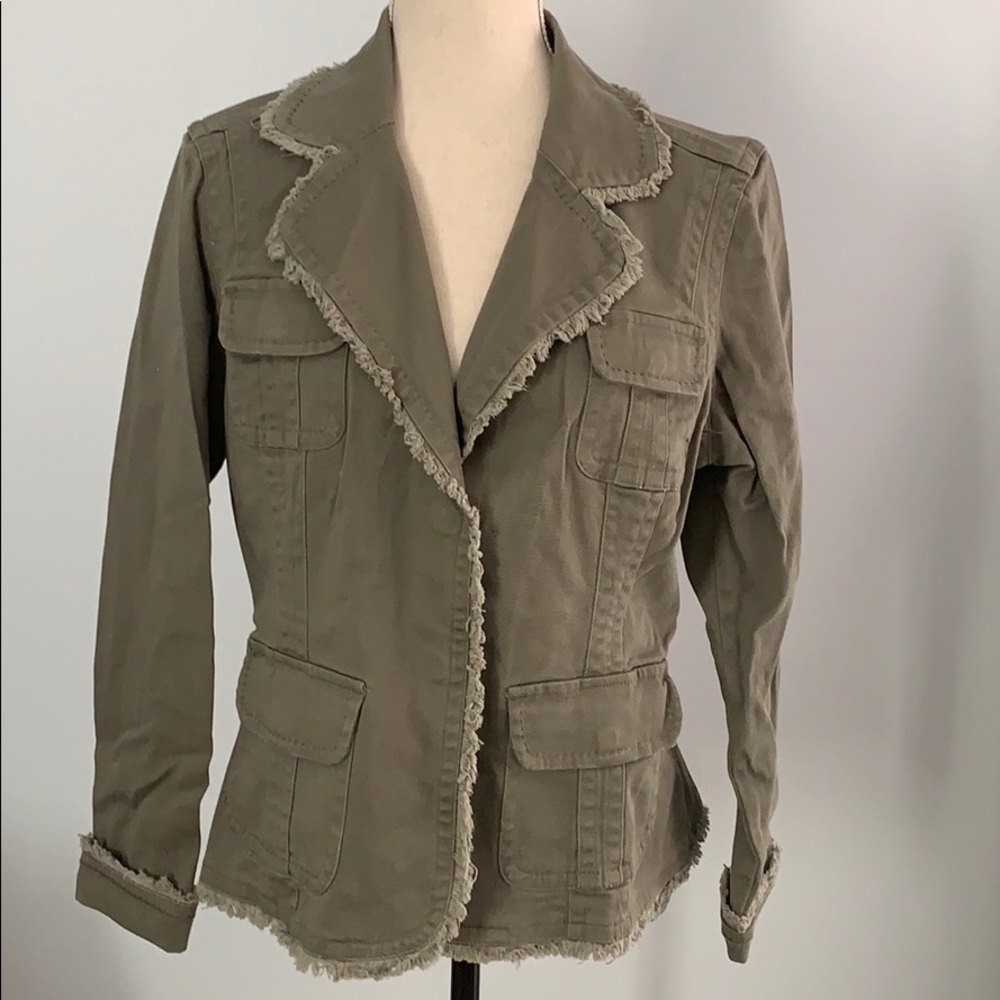 Army green frayed edge fitted blazer.